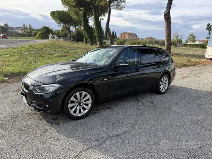 BMW 320D 2012 photo 2