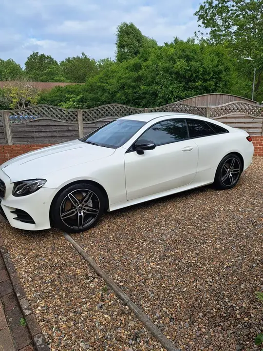 Mercedes-Benz E-Class 2017 photo 2
