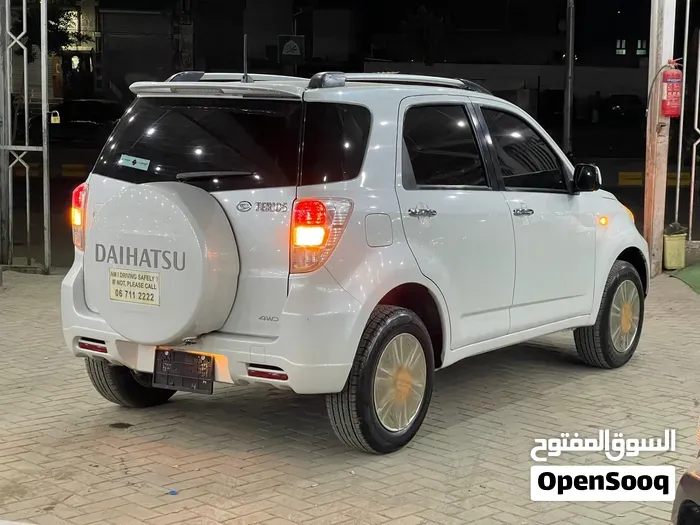 Daihatsu Terios 2016 photo 2