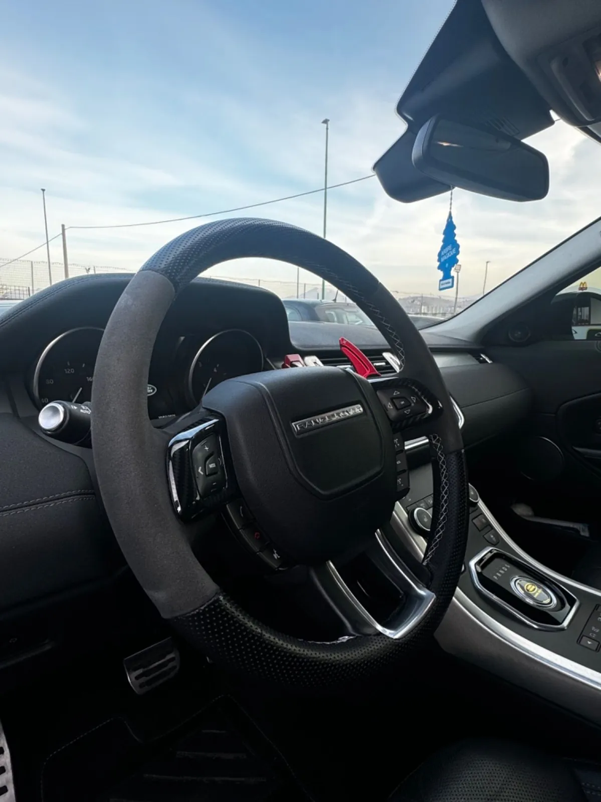 Land Rover Range Rover Evoque 2016 photo 4
