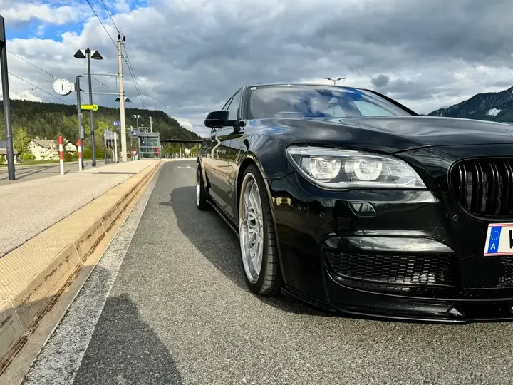 BMW 7 Series 2013 photo 3