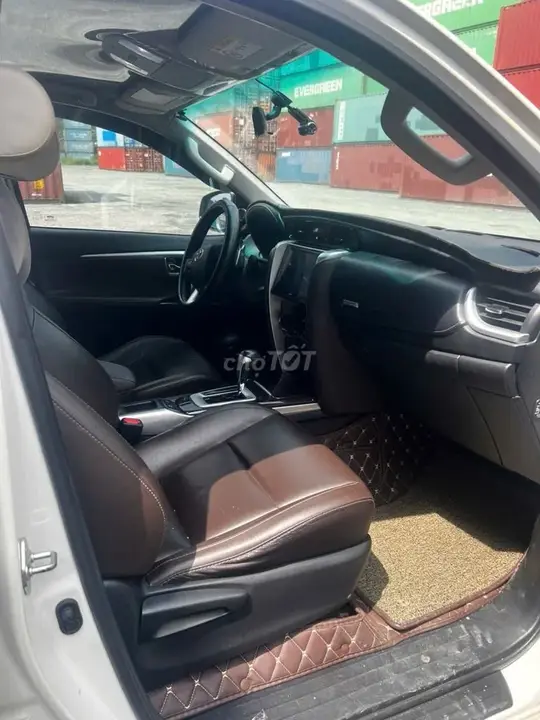 Toyota Fortuner 2017 photo 2