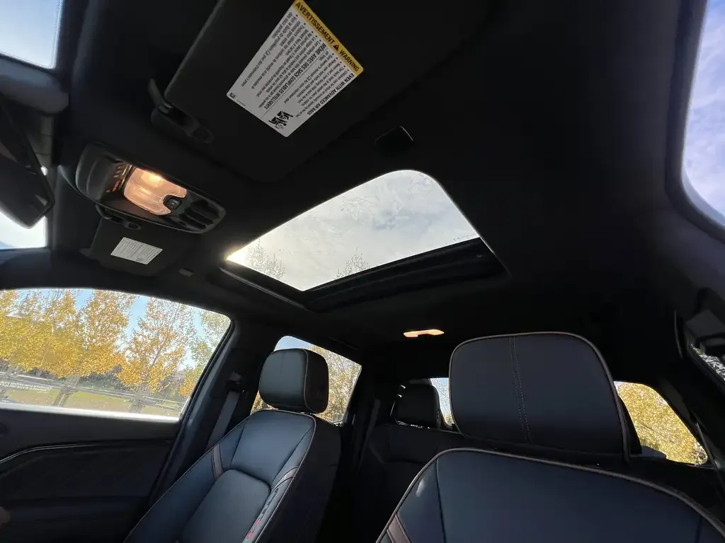 GMC Canyon 2026 photo 2