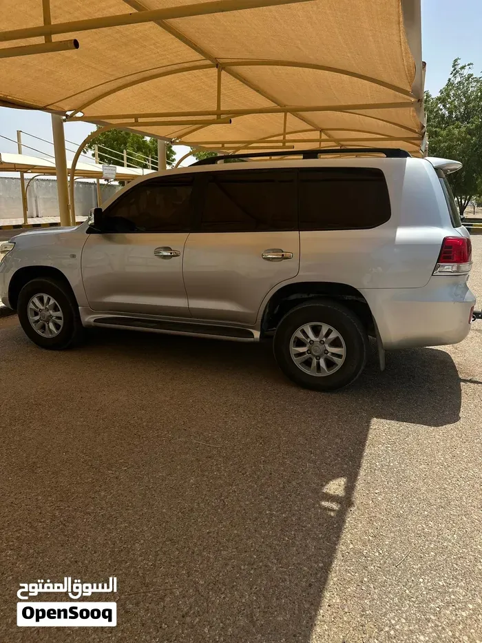 Toyota Land Cruiser 2008 photo 4