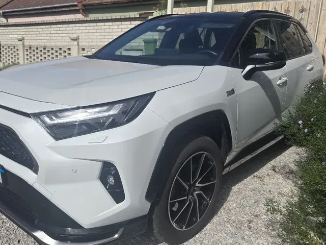 Toyota Rav4 2024 photo 3