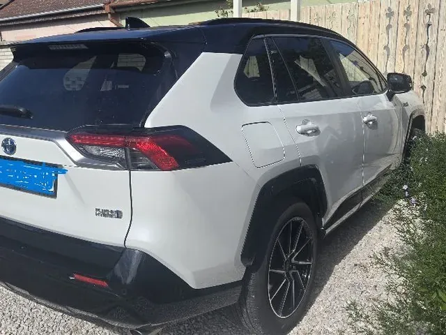 Toyota Rav4 2024 photo 2