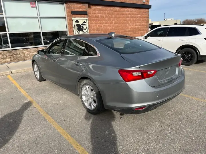 Chevrolet Malibu 2023 photo 4