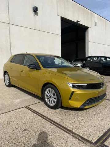 Opel Astra 2023 photo 3