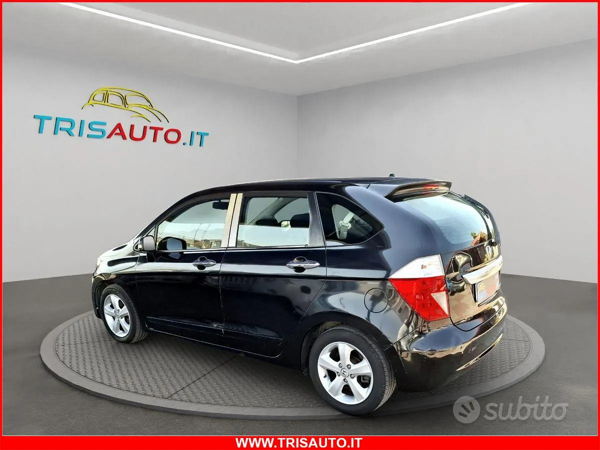 Honda Fr-V 2007 photo 2