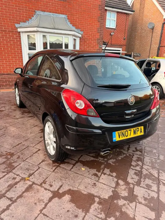 Vauxhall Corsa 2007 photo 2