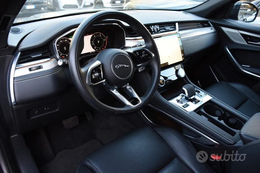 Jaguar F-Pace 2025 photo 5