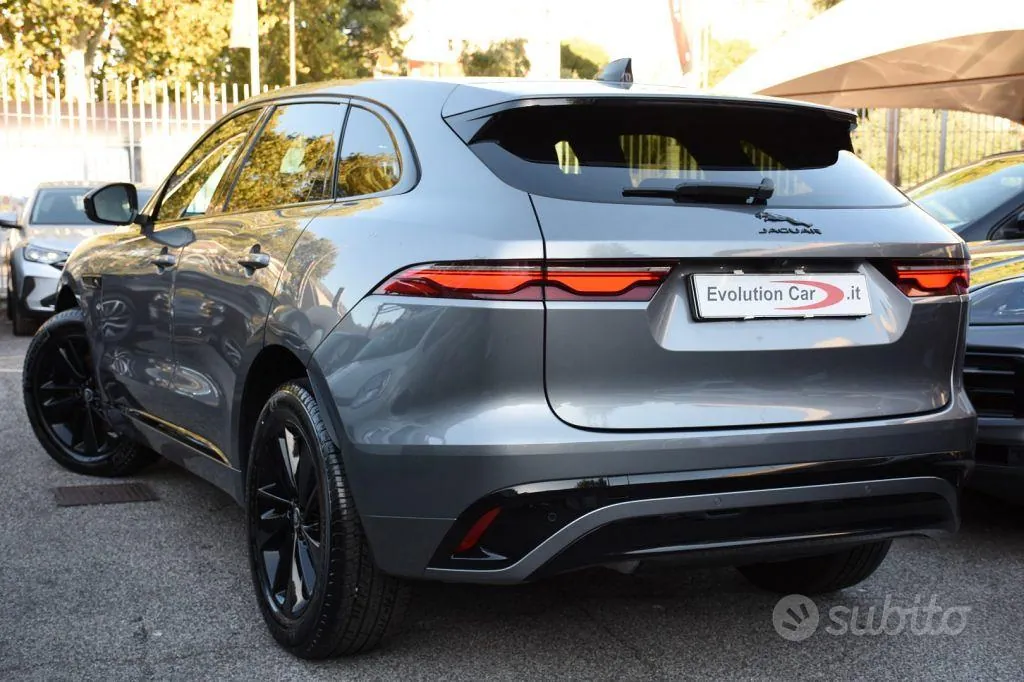 Jaguar F-Pace