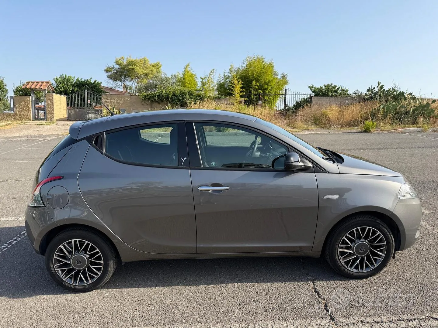 Lancia Ypsilon 2017 photo 2