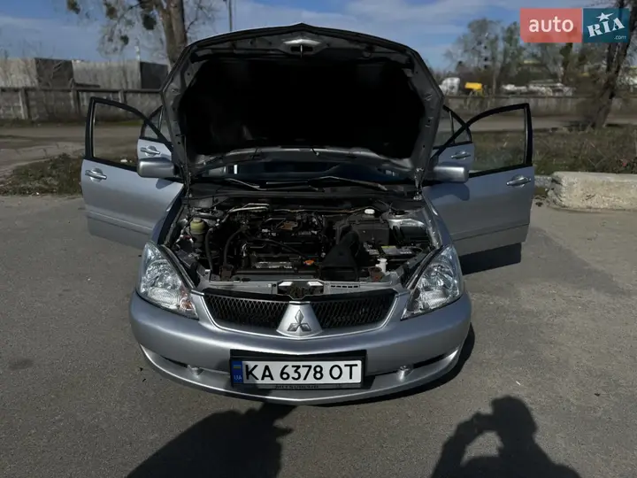 Mitsubishi Lancer