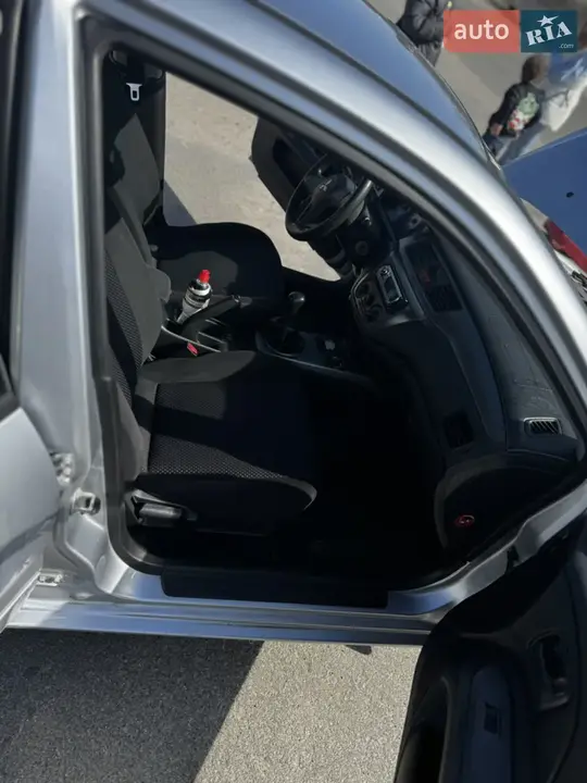 Mitsubishi Lancer 2007 photo 2
