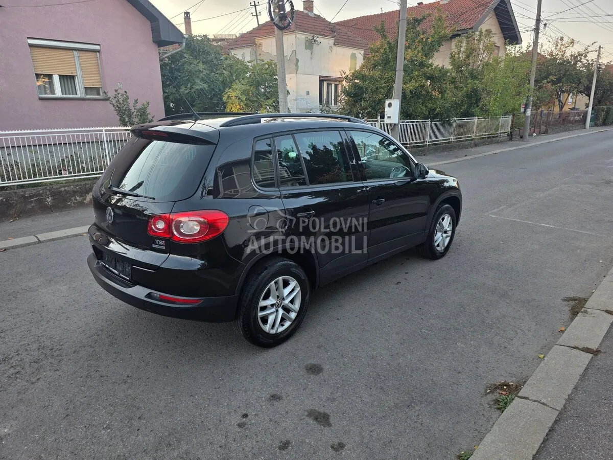 Volkswagen Tiguan 2011 photo 4