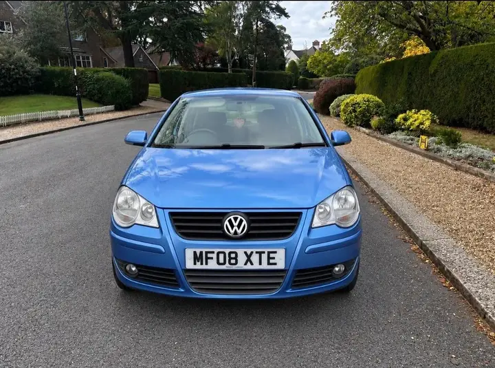 Volkswagen Polo 2008 photo 2