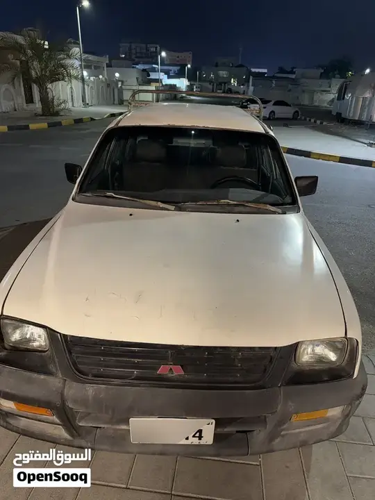 Mitsubishi Other 1999 photo 2
