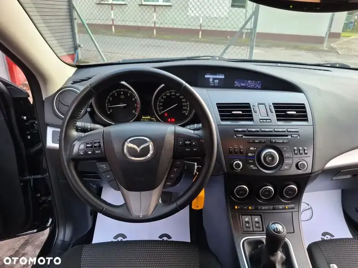 Mazda 3 2012 photo 3