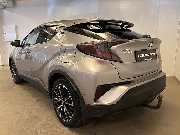 Toyota C-Hr 2017 photo 4
