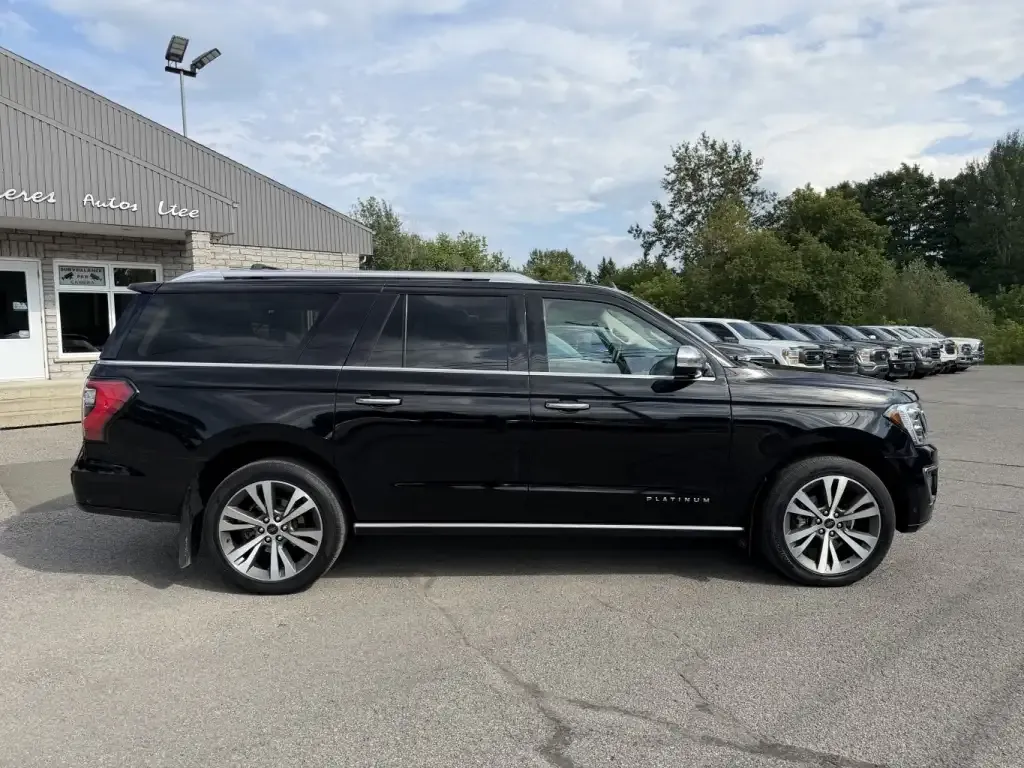 Ford Expedition 2021 photo 2