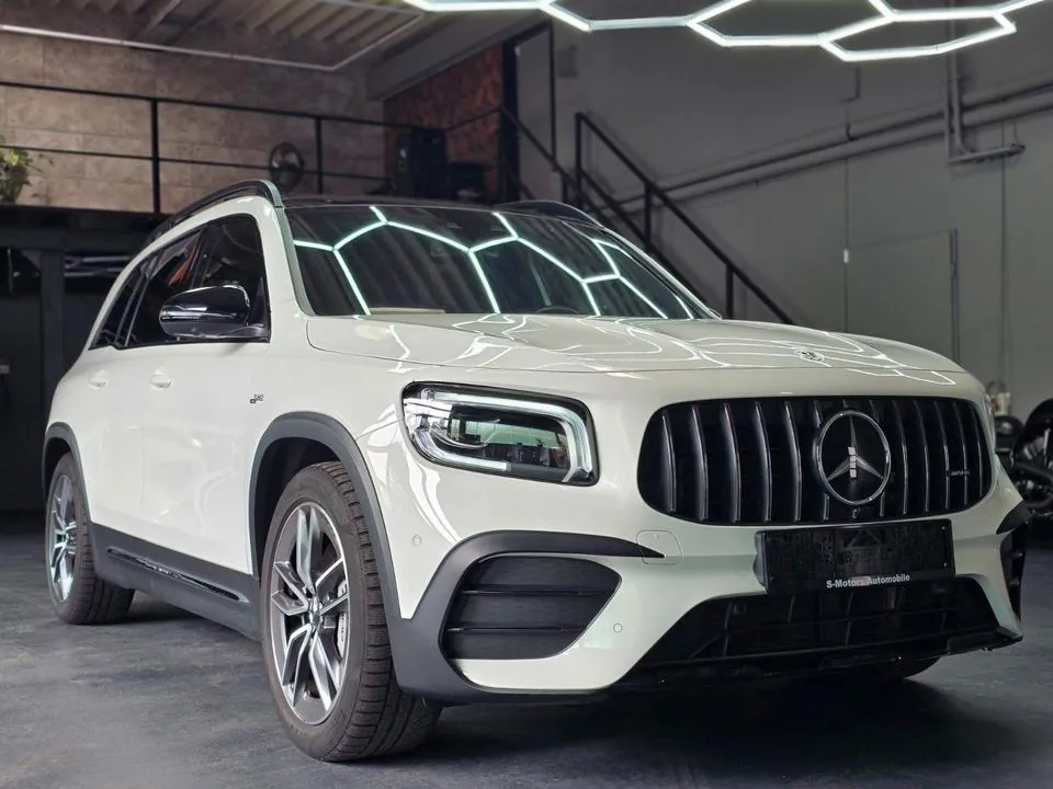 Mercedes-Benz Glb