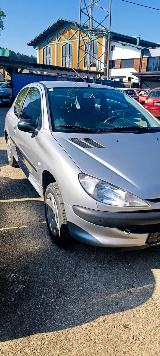 Peugeot 206