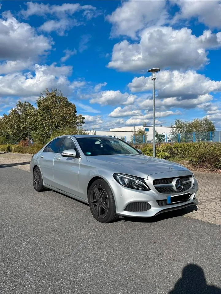 Mercedes-Benz C220D