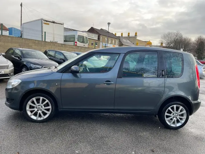 Skoda Roomster 2015 photo 4
