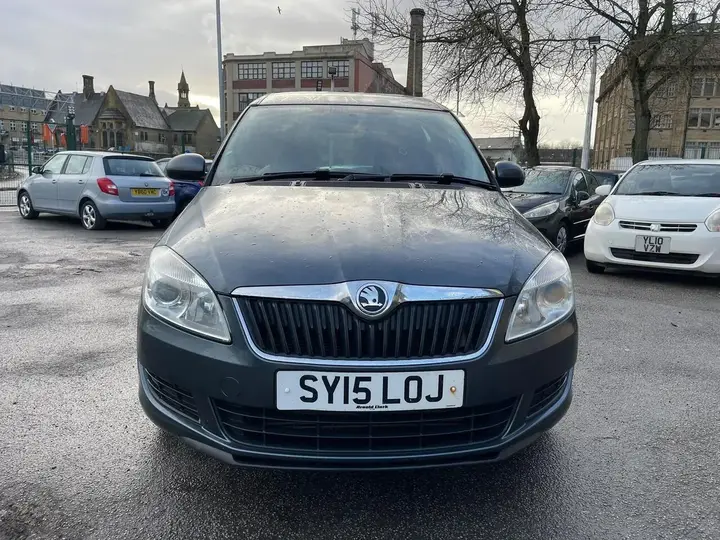Skoda Roomster 2015 photo 2