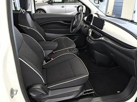 Fiat 500E 2023 photo 3