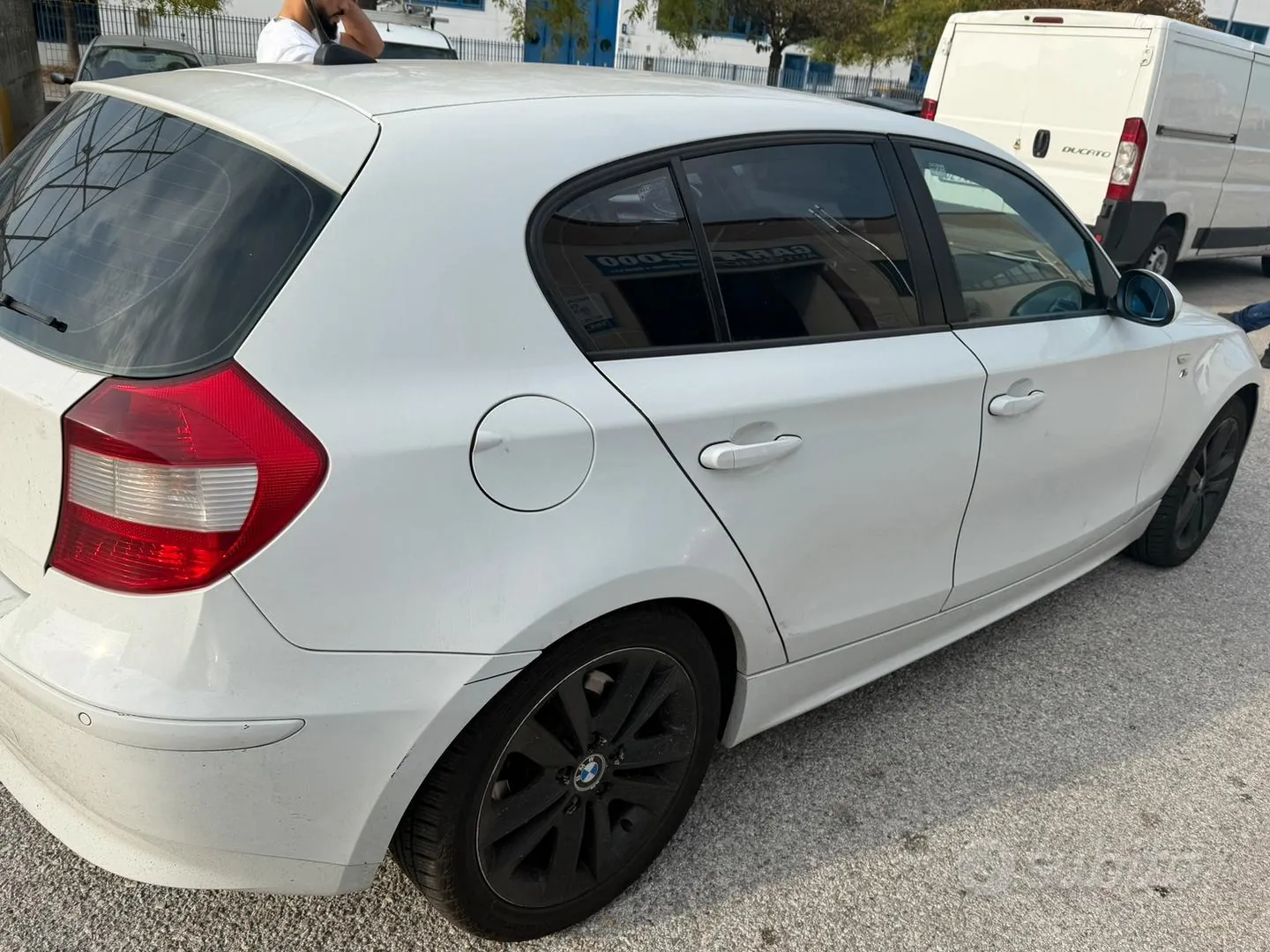BMW 1 Series 2004 photo 2