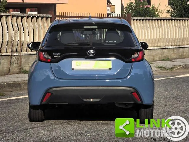 Toyota Yaris 2021 photo 2