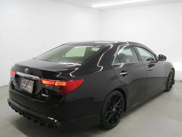Toyota Mark X 2015 photo 3