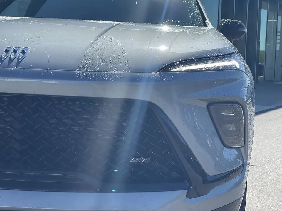 Buick Enclave 2027 photo 3