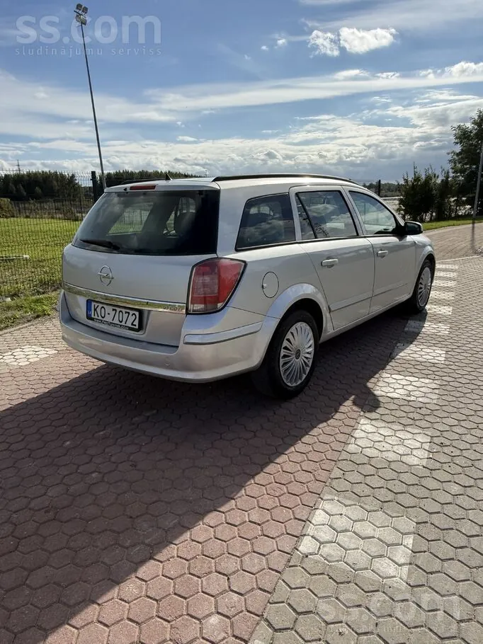 Opel Astra 2006 photo 4