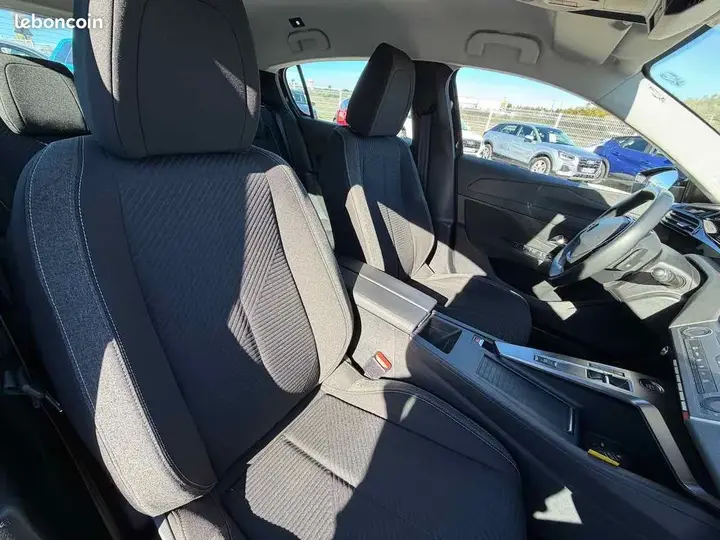 Peugeot 308 2023 photo 4