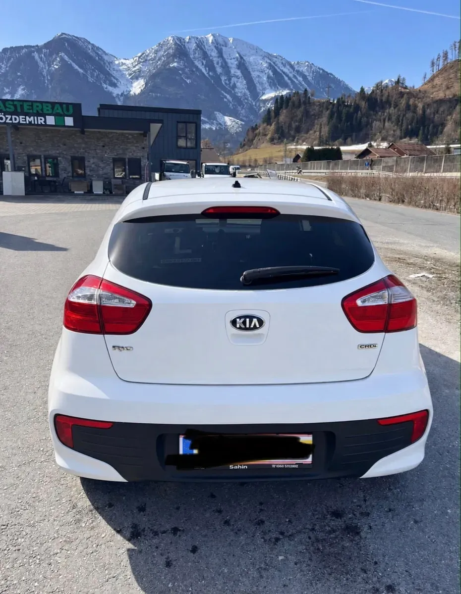 Kia Rio 2015 photo 3
