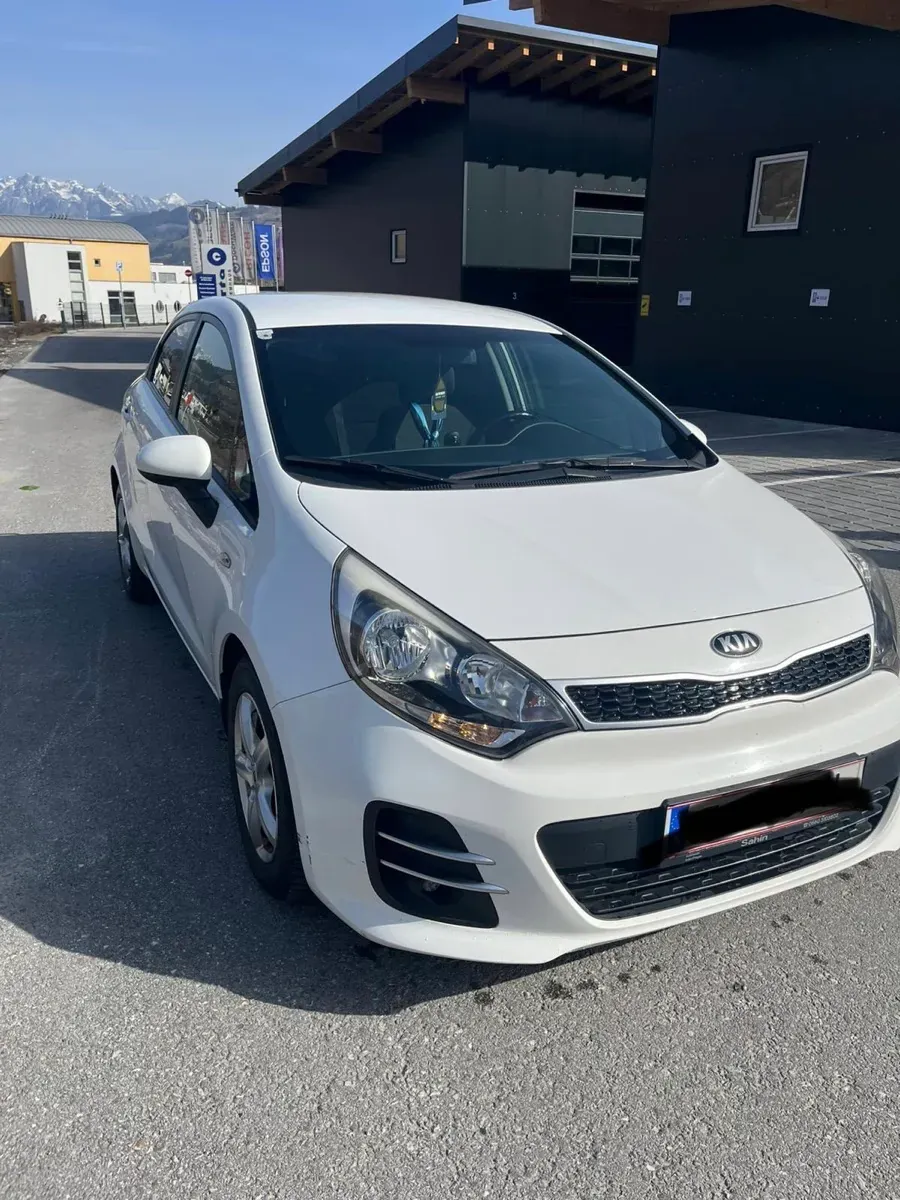 Kia Rio 2015 photo 2