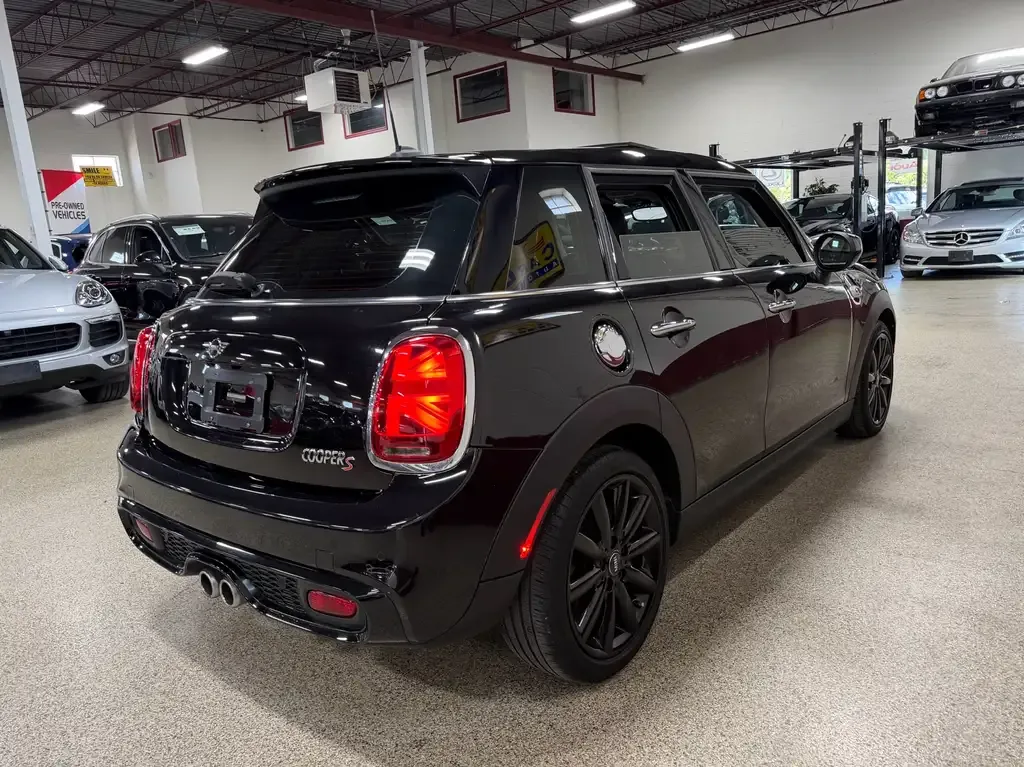 Mini 5 Door 2020 photo 5