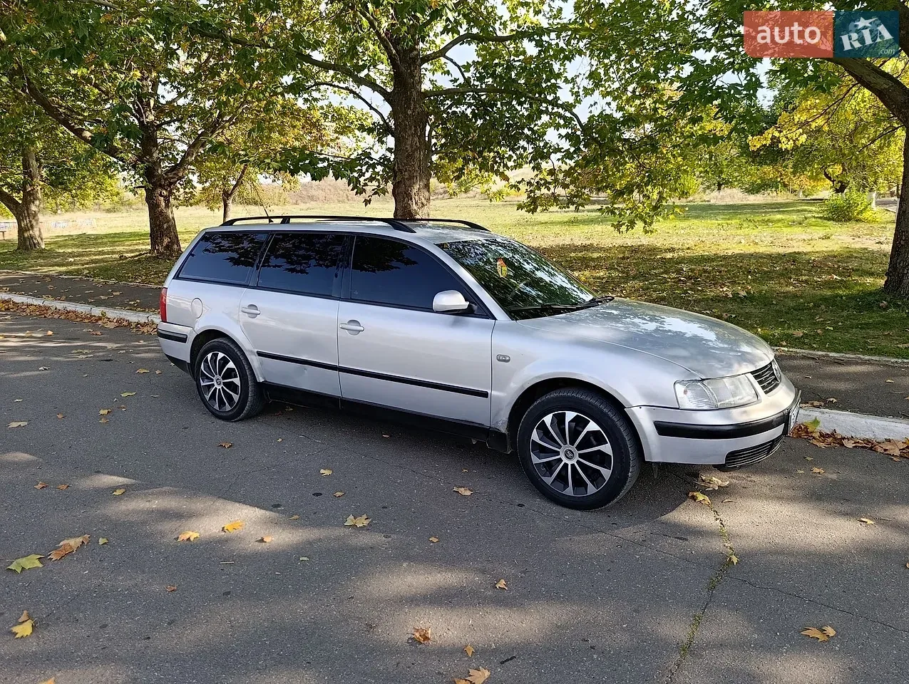 Volkswagen Passat 2000 photo 2