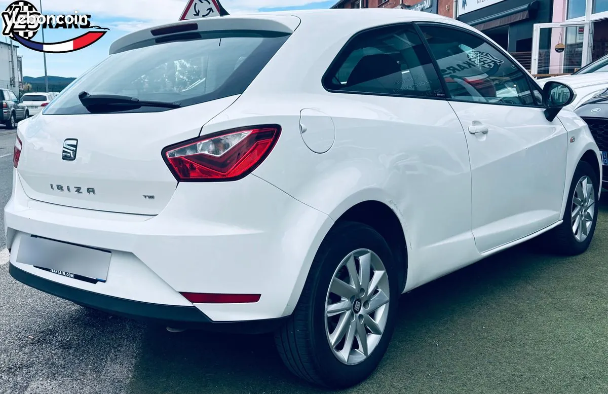 Seat Ibiza 2014 photo 2