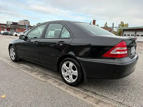 Mercedes-Benz C200 2005 photo 3
