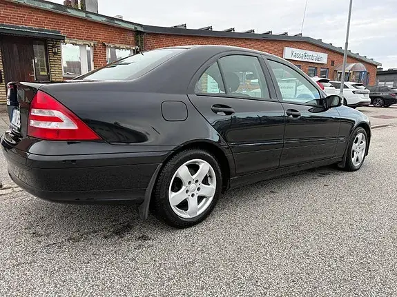 Mercedes-Benz C200 2005 photo 5