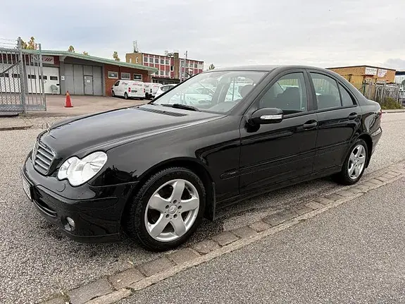Mercedes-Benz C200 2005 photo 2