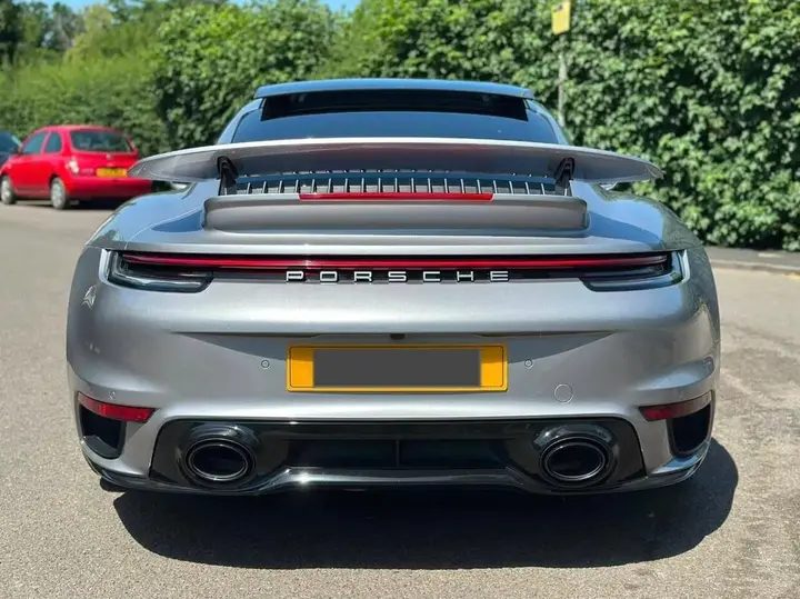 Porsche 911 2020 photo 5