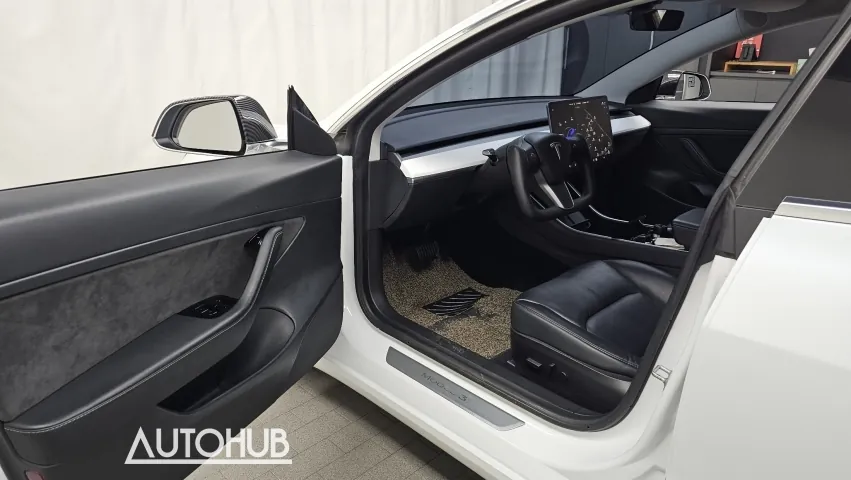Tesla Model 3 2020 photo 4