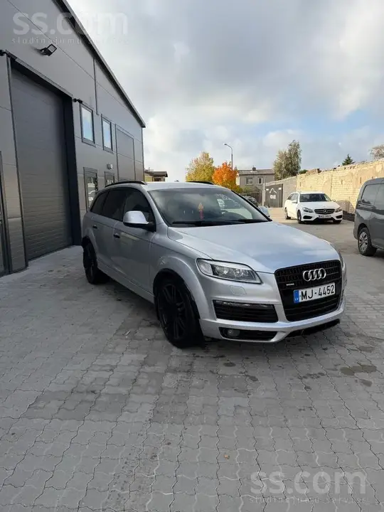 Audi Q7 2007 photo 2