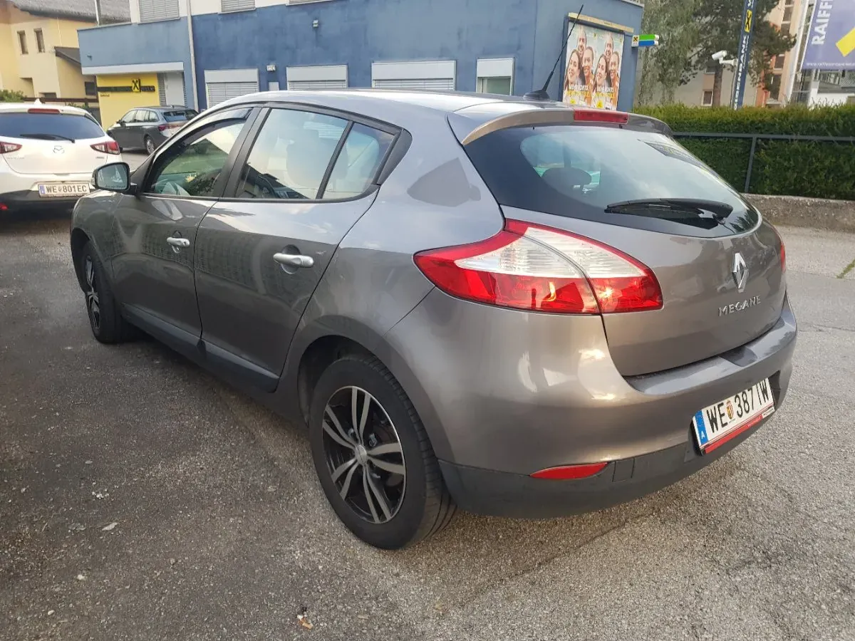 Renault Megane 2011 photo 3