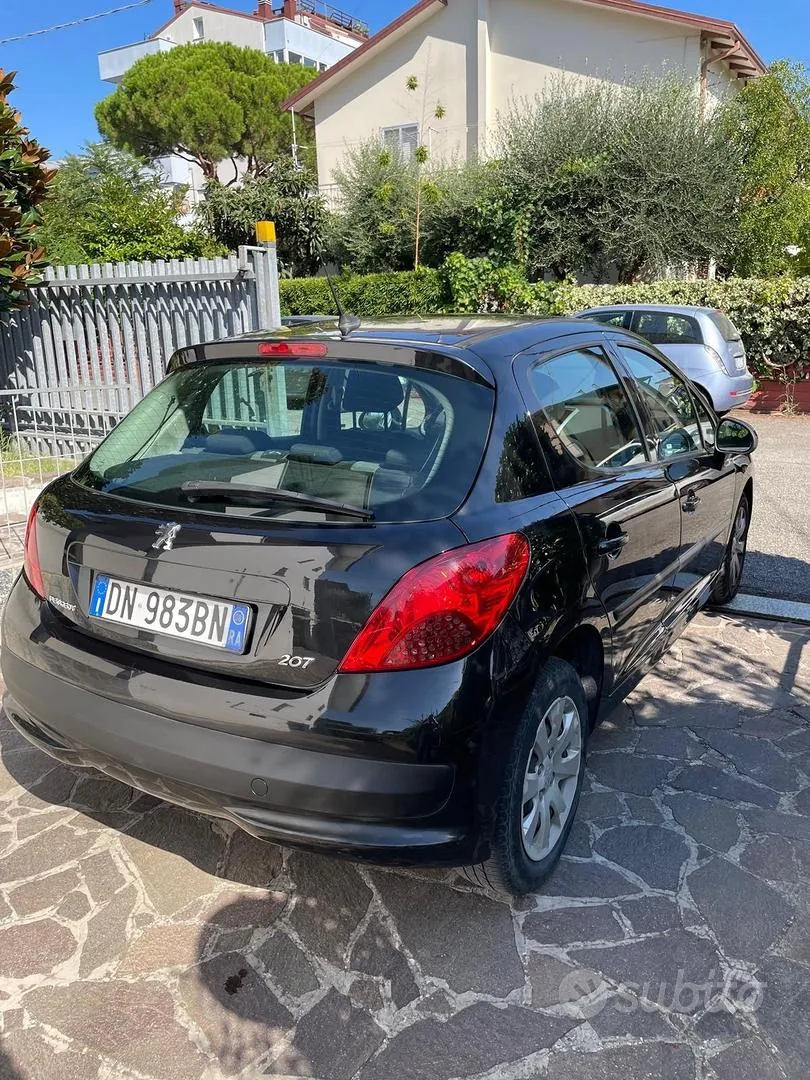 Peugeot 207 2008 photo 3